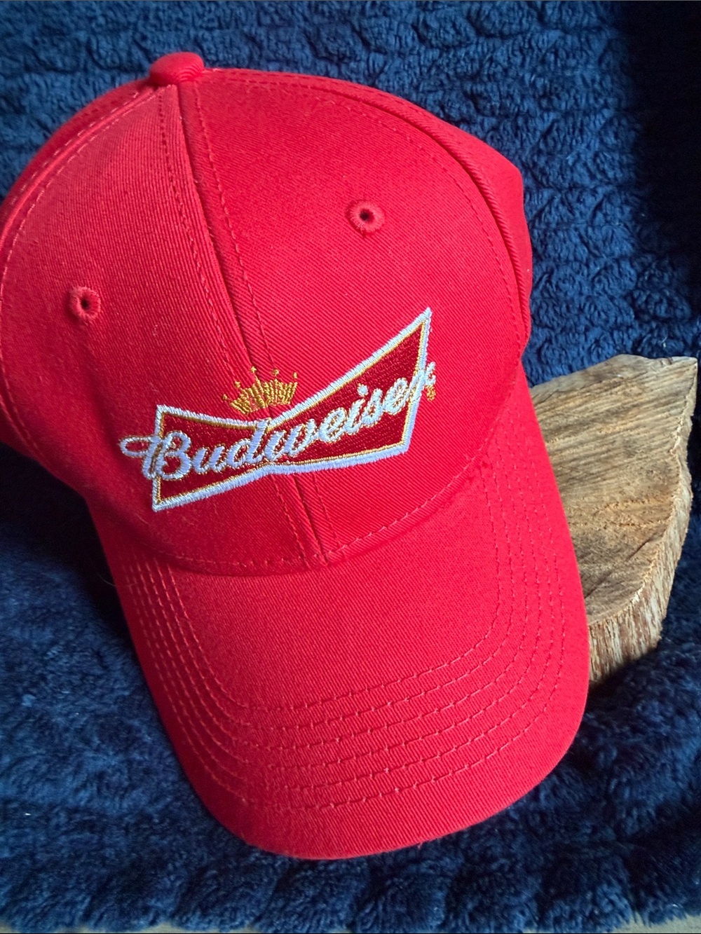 Excellent condition Budweiser Red Baseball Cap with Gold-Trim Logo